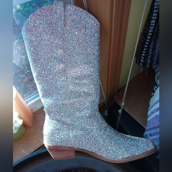 Madden Girl Women's Redford Rhinestone Western Boots ONE PAIR LEFT **LAST PAIR** - Picture 10 of 13